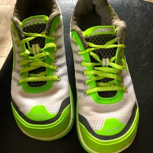 Ultra Intuition 2.0 Woman’s Road Running Shoe